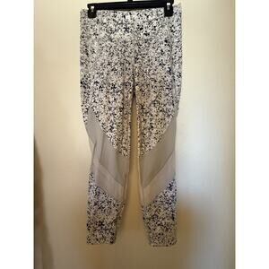 Athleta Womens Leggings Sandstone Salutation 7/8 Tight Mesh Panel Size Medium